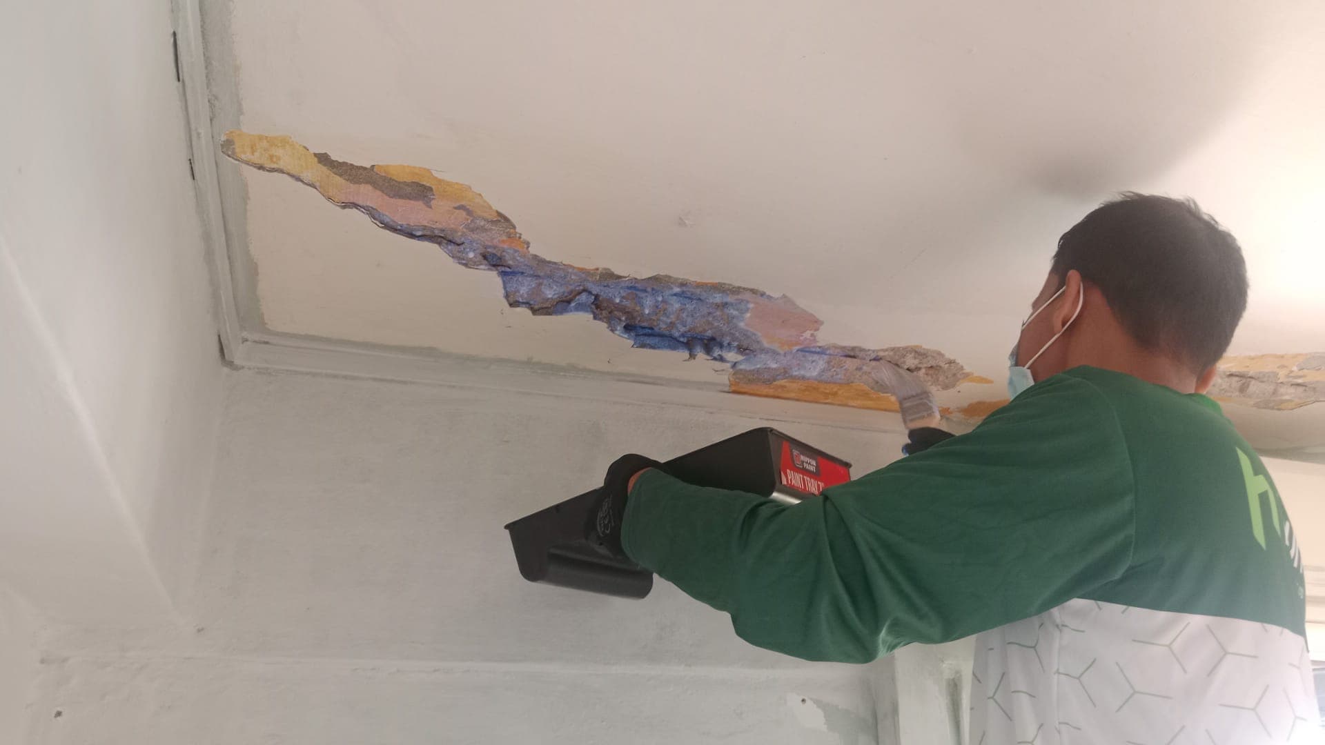 Crack Repair & Wall Restoration